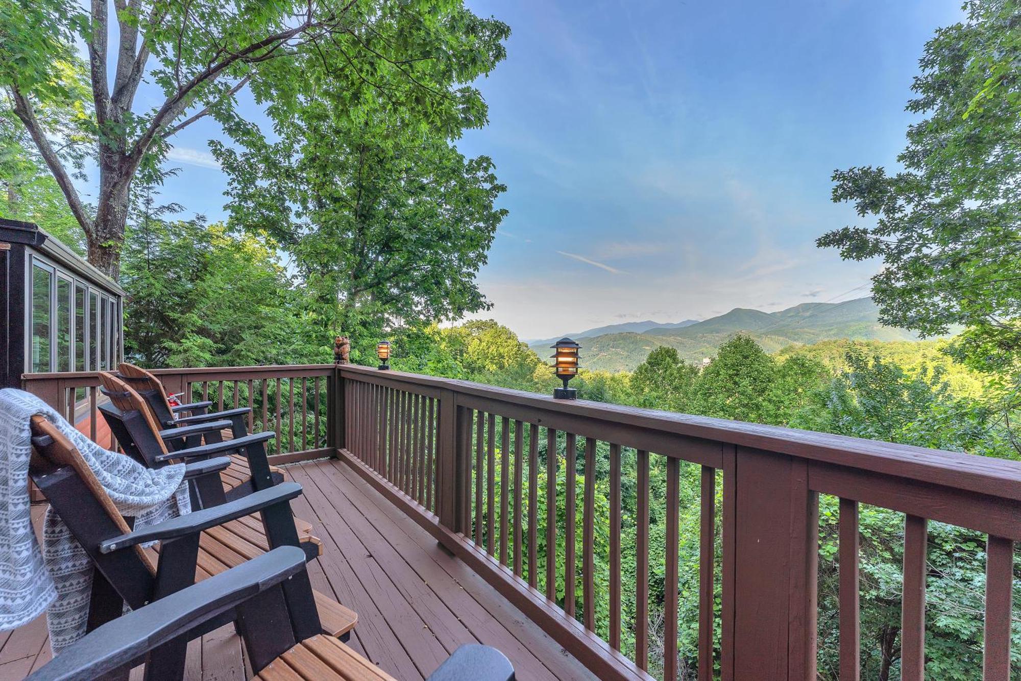 Family Chalet With Sauna, Hottub, Heavenly Views! Mins To Downtown! Gatlinburg Kültér fotó