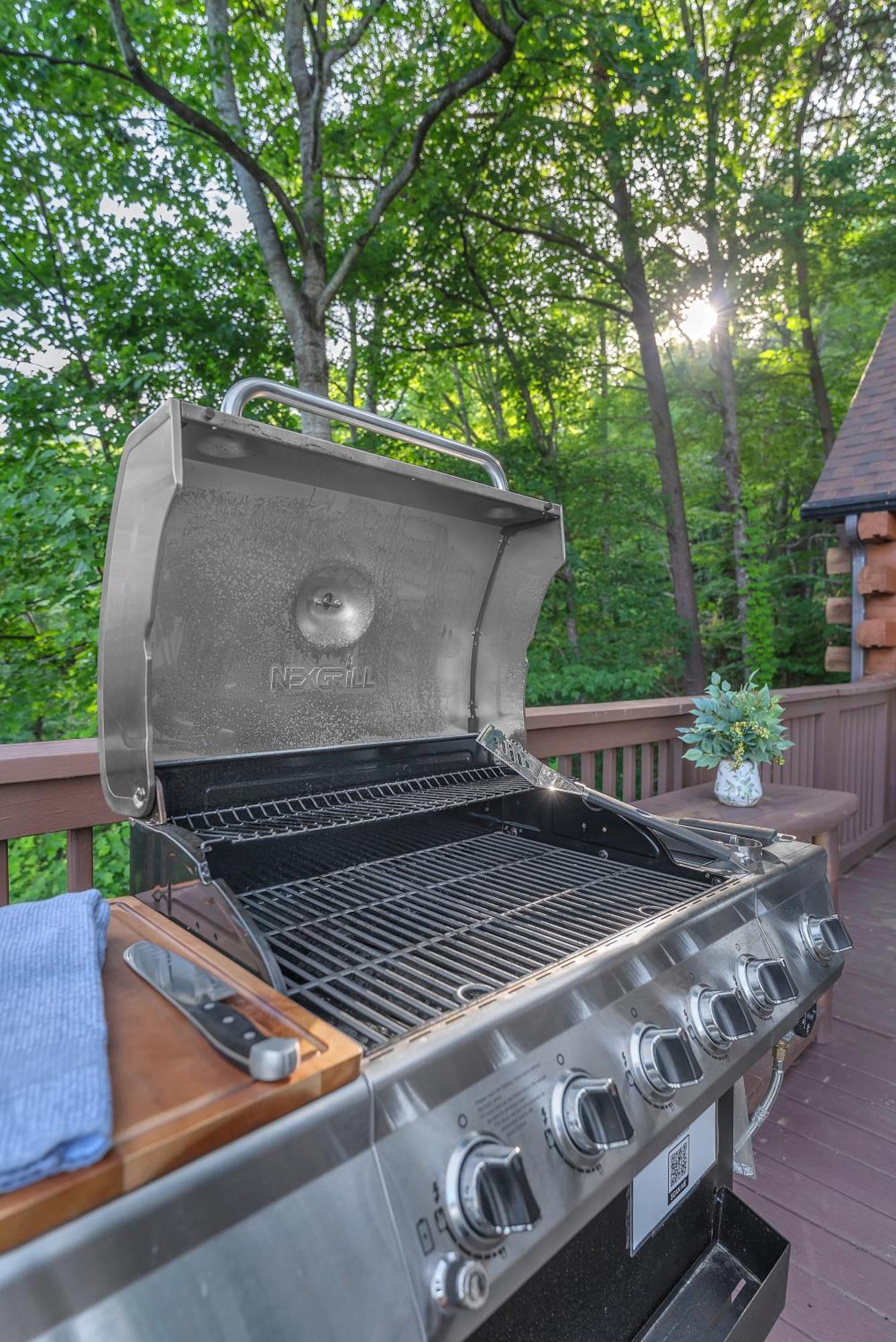 Family Chalet With Sauna, Hottub, Heavenly Views! Mins To Downtown! Gatlinburg Kültér fotó